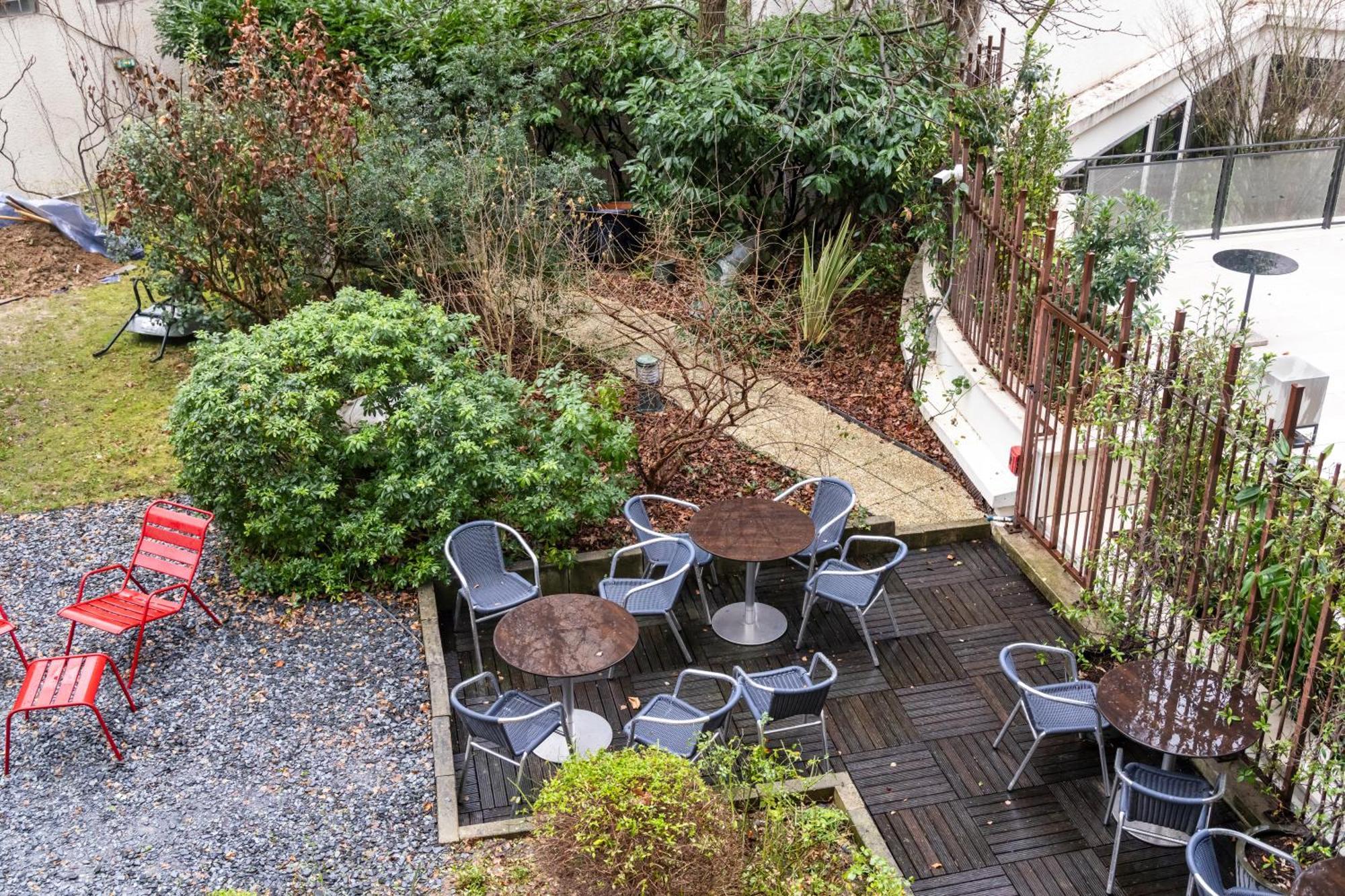 Adveniat Hostel Paris