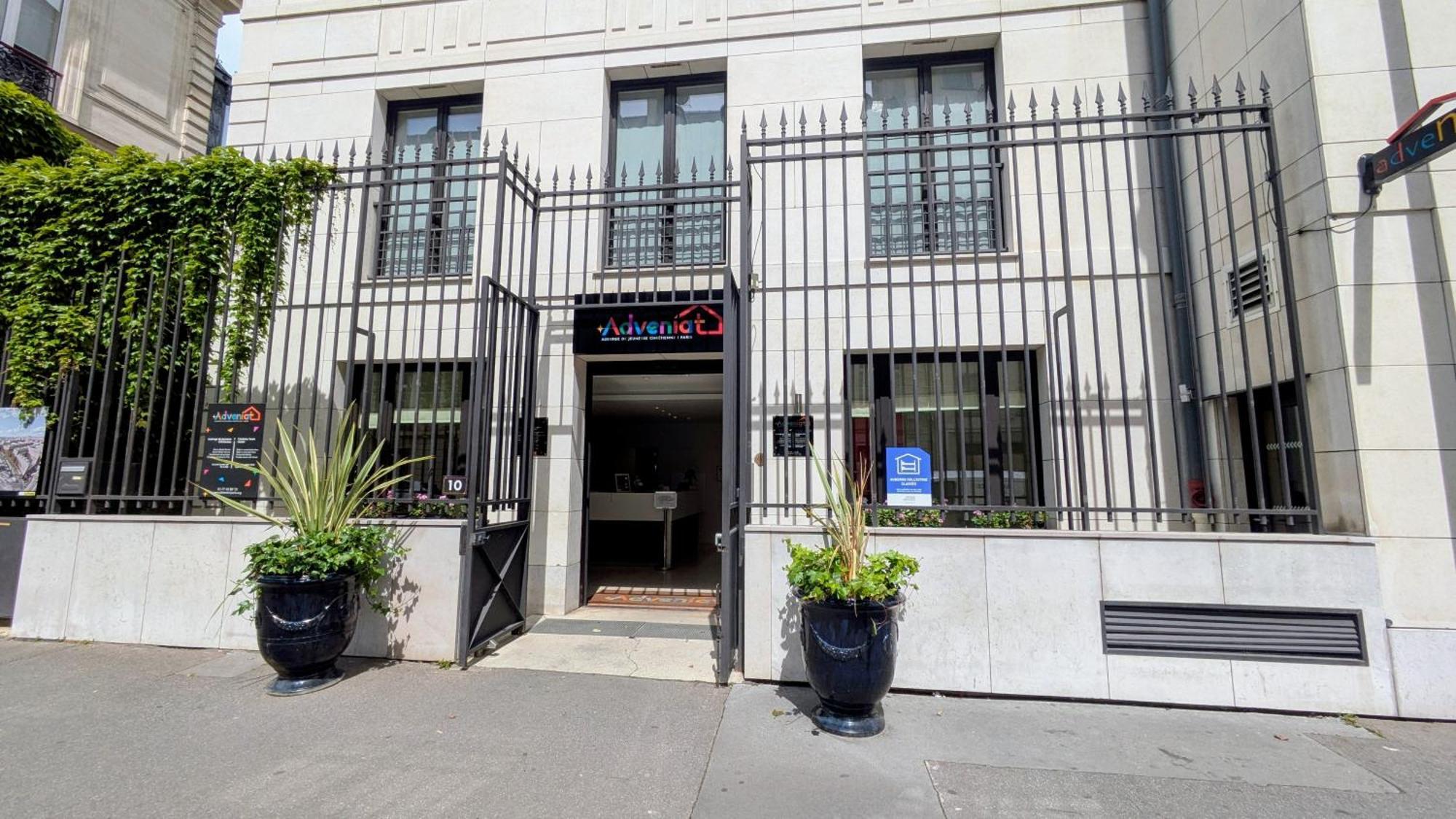 Hostel Adveniat Paris